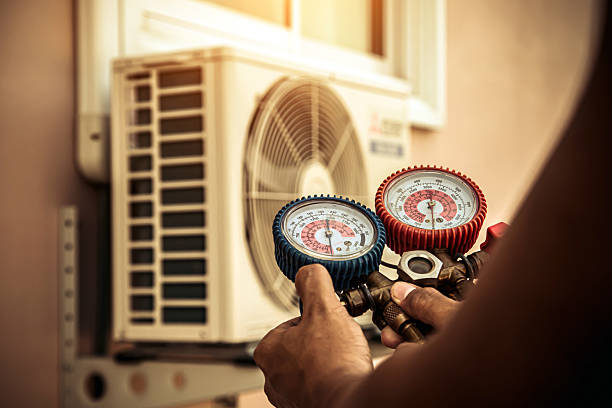 Professional Hvac Maintenance technician working in Harwick, PA